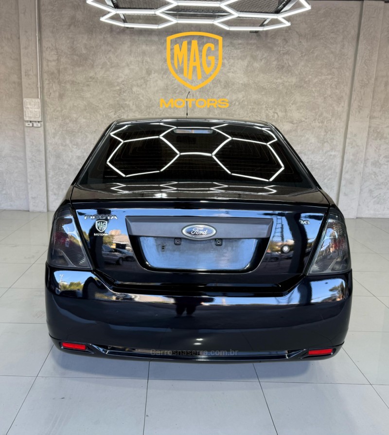 FIESTA 1.6 MPI TRAIL HATCH 8V FLEX 4P MANUAL - 2012 - CAXIAS DO SUL