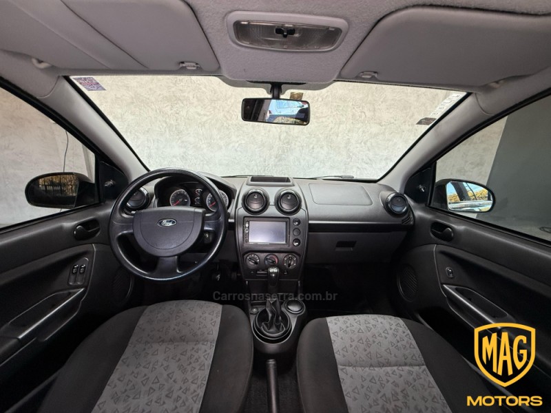FIESTA 1.6 MPI TRAIL HATCH 8V FLEX 4P MANUAL - 2012 - CAXIAS DO SUL