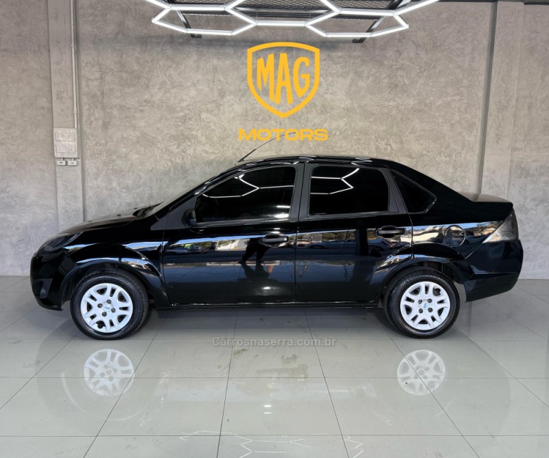 FIESTA 1.6 MPI TRAIL HATCH 8V FLEX 4P MANUAL - 2012 - CAXIAS DO SUL