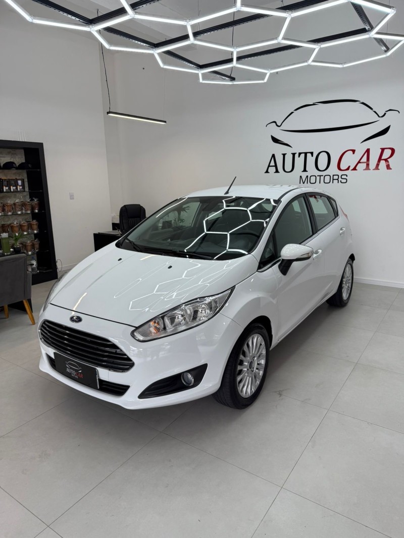 FIESTA 1.6 TITANIUM PLUS HATCH 16V FLEX 4P AUTOMÁTICO - 2016 - CAXIAS DO SUL