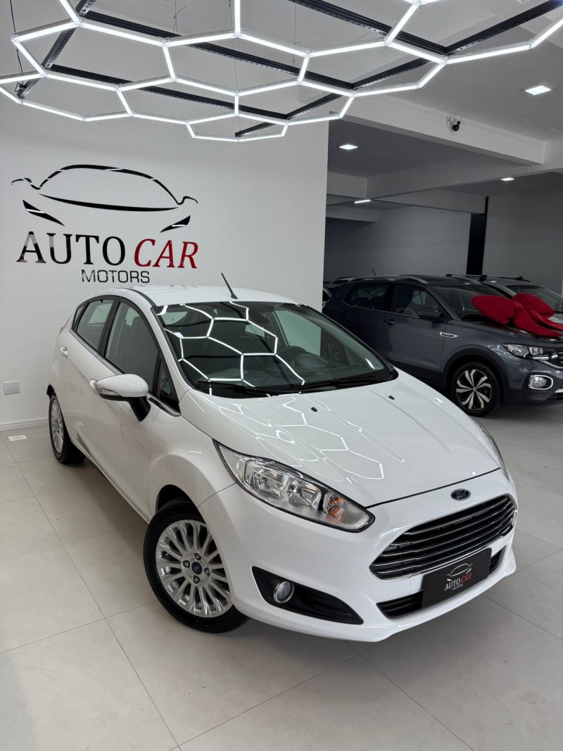 fiesta 1.6 titanium plus hatch 16v flex 4p automatico 2016 caxias do sul