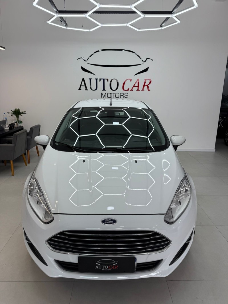 FIESTA 1.6 TITANIUM PLUS HATCH 16V FLEX 4P AUTOMÁTICO - 2016 - CAXIAS DO SUL