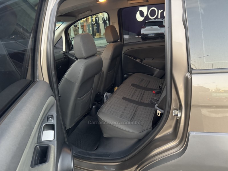 IDEA 1.8 MPI ADVENTURE 16V FLEX 4P MANUAL - 2015 - VERANóPOLIS