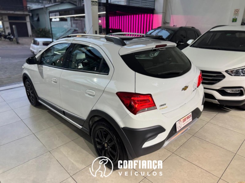 ONIX 1.4 MPFI ACTIV 8V FLEX 4P MANUAL - 2019 - BENTO GONçALVES