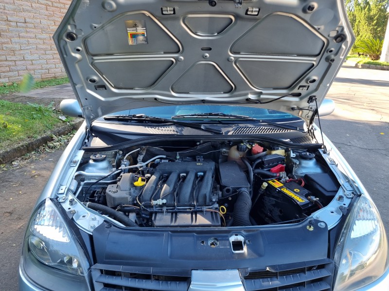 CLIO 1.6 PRIVILÉGE SEDAN 16V FLEX 4P MANUAL - 2008 - ARROIO DO MEIO