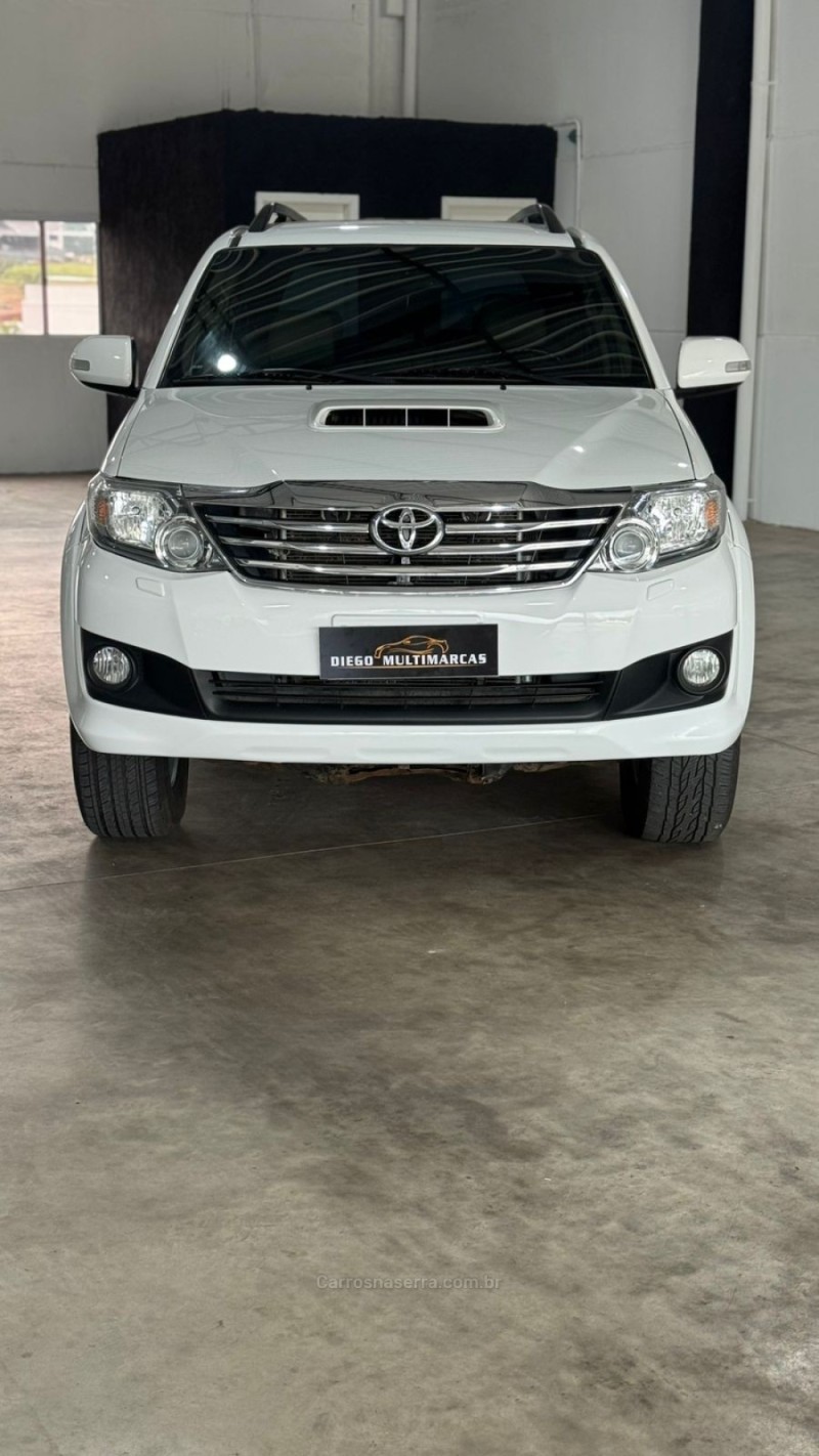 HILUX SW4 3.0 SRV 4X4 16V TURBO INTERCOOLER DIESEL 4P AUTOMÁTICO - 2015 - LAJEADO
