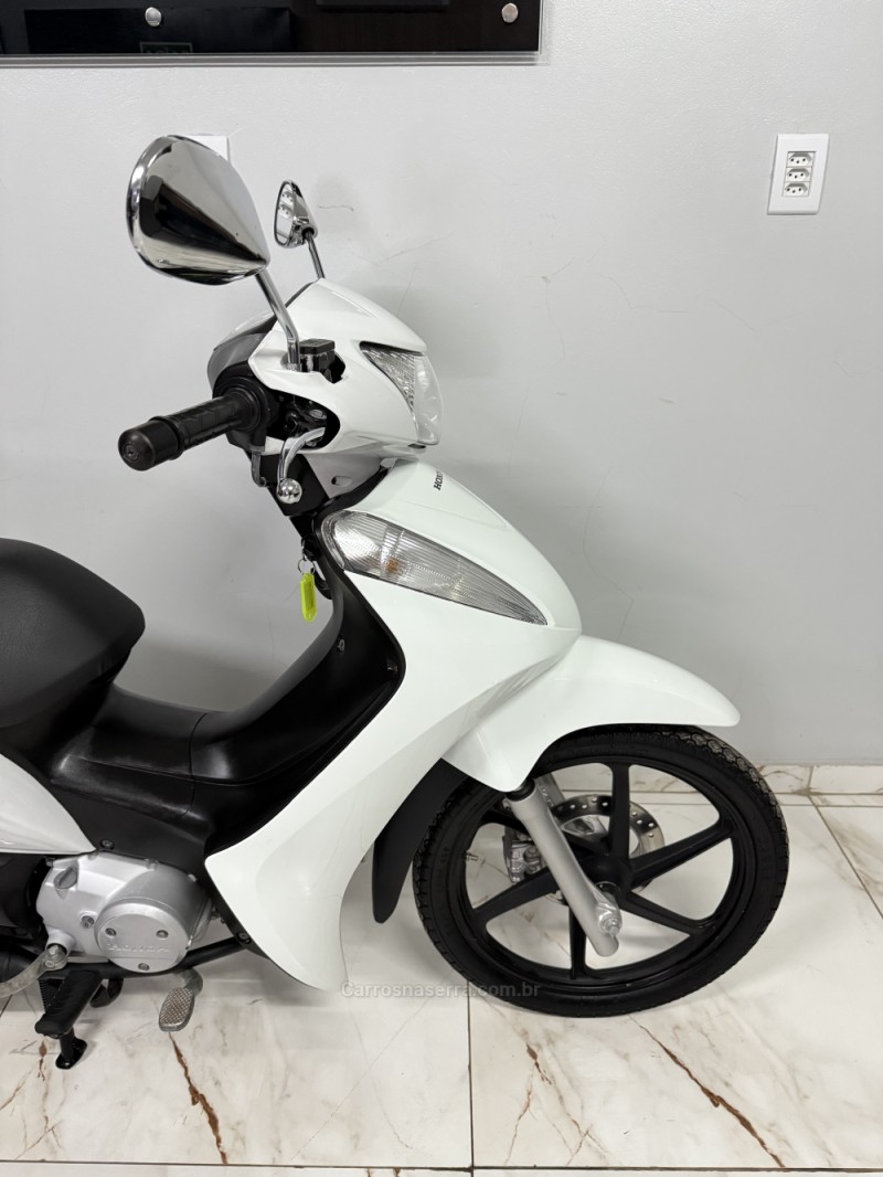BIZ 125 EX - 2014 - SAPIRANGA