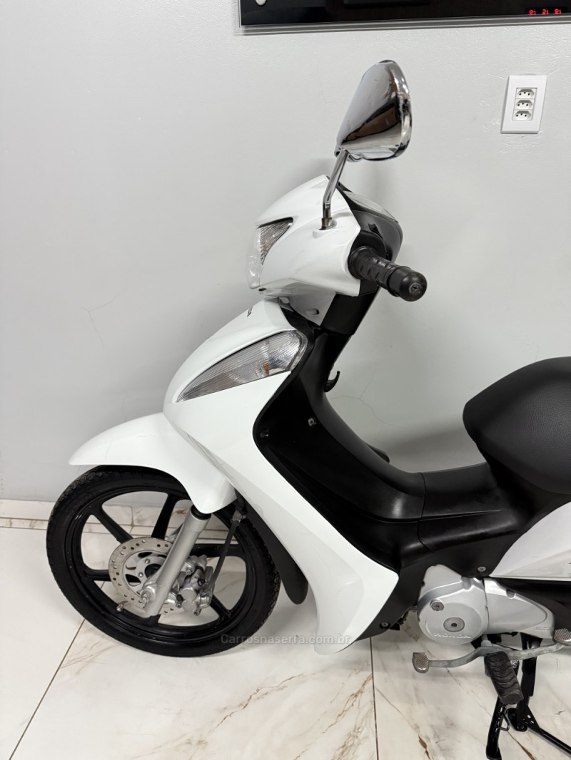 BIZ 125 EX - 2014 - SAPIRANGA