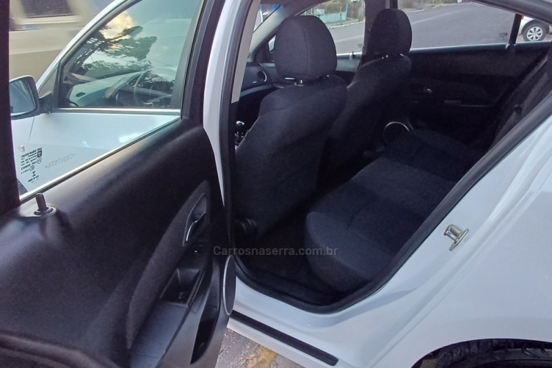 CRUZE 1.8 LT 16V FLEX 4P MANUAL - 2012 - FARROUPILHA