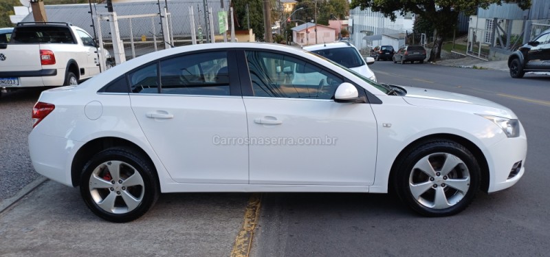 CRUZE 1.8 LT 16V FLEX 4P MANUAL - 2012 - FARROUPILHA