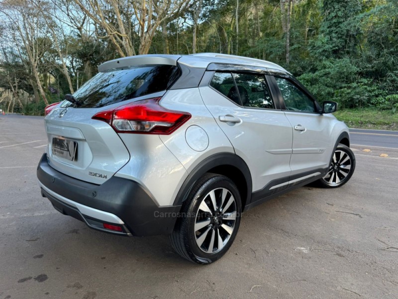 KICKS 1.6 16V FLEX SV 4P XTRONIC - 2018 - DOIS IRMãOS
