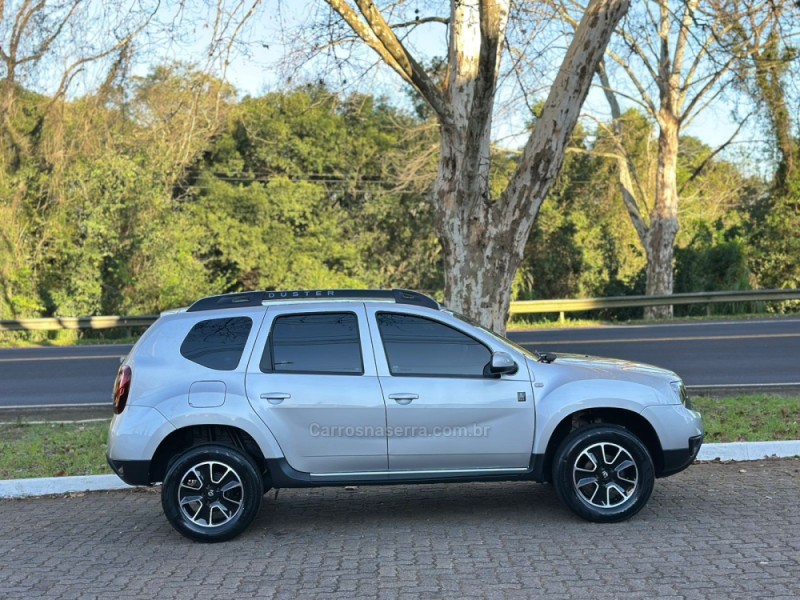 DUSTER 1.6 DAKAR 4X2 16V FLEX 4P MANUAL - 2016 - DOIS IRMãOS