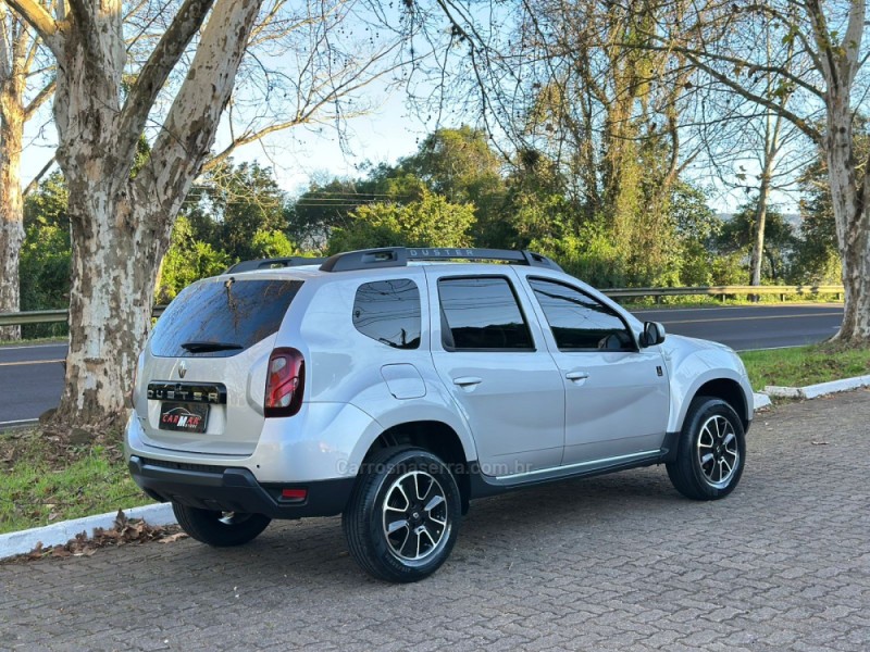 DUSTER 1.6 DAKAR 4X2 16V FLEX 4P MANUAL - 2016 - DOIS IRMãOS