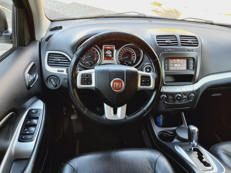 FREEMONT 2.4 EMOTION 16V GASOLINA 4P AUTOMÁTICO - 2012 - FARROUPILHA