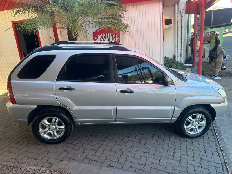 SPORTAGE 2.0 LX 4X2 16V FLEX 4P MANUAL - 2008 - TRêS COROAS