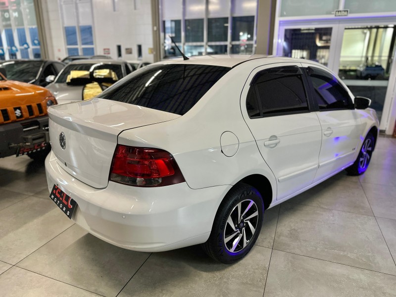 VOYAGE 1.0 I TREND 16V FLEX 4P MANUAL - 2011 - CAXIAS DO SUL