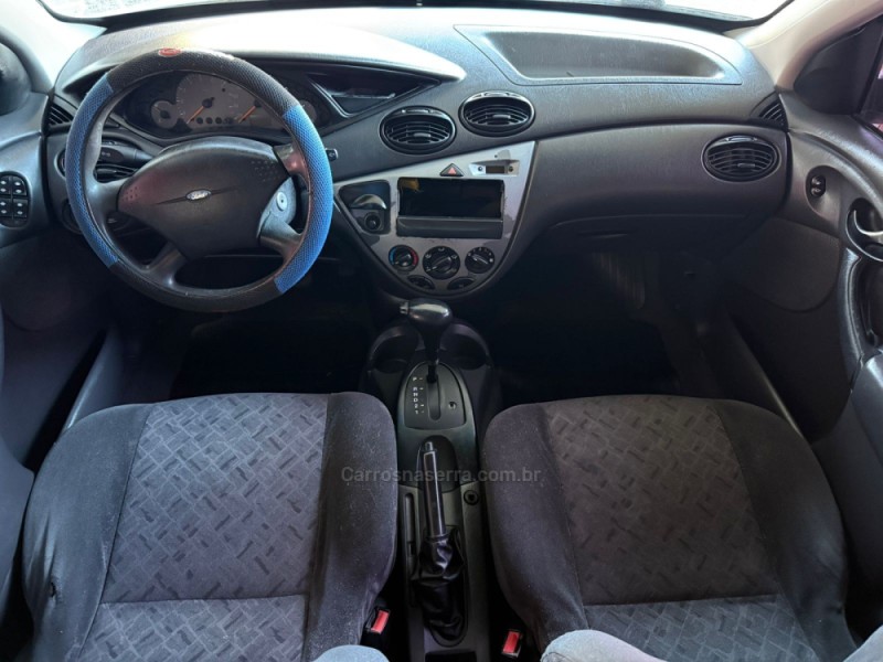 FOCUS 2.0 GLX 16V GASOLINA 4P AUTOMÁTICO - 2004 - FARROUPILHA