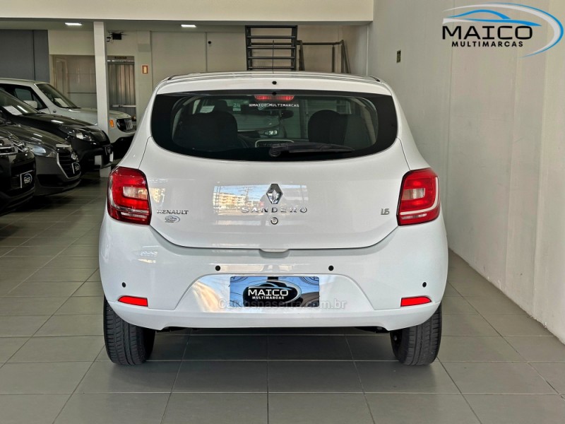 SANDERO 1.6 EXPRESSION 8V FLEX 4P MANUAL - 2015 - NOVO HAMBURGO