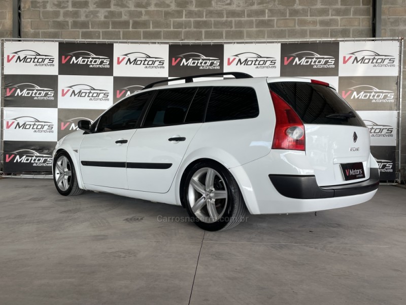 MÉGANE 1.6 EXPRESSION GRAND TOUR 16V FLEX 4P MANUAL - 2009 - PAROBé