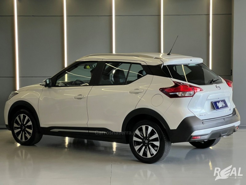 KICKS 1.6 16V FLEX SL 4P XTRONIC - 2017 - SAPIRANGA