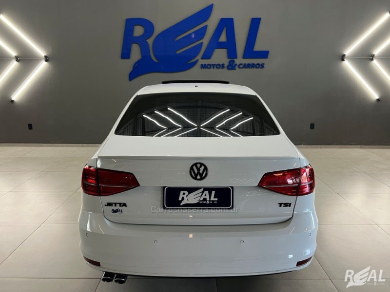JETTA 2.0 TSI DSG HIGHLINE 200CV GASOLINA 4P AUTOMÁTICO - 2016 - SAPIRANGA