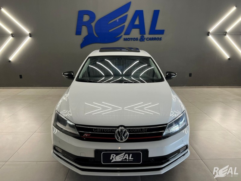 JETTA 2.0 TSI DSG HIGHLINE 200CV GASOLINA 4P AUTOMÁTICO - 2016 - SAPIRANGA