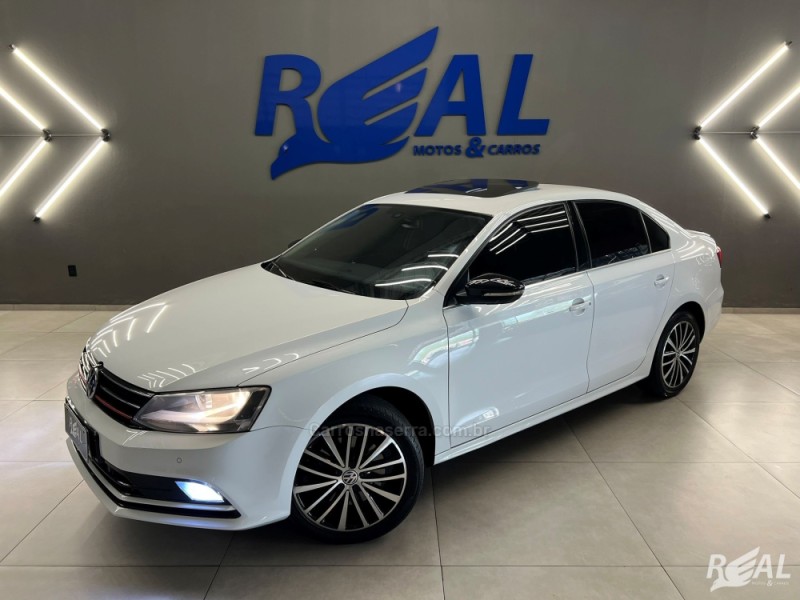 JETTA 2.0 TSI DSG HIGHLINE 200CV GASOLINA 4P AUTOMÁTICO - 2016 - SAPIRANGA