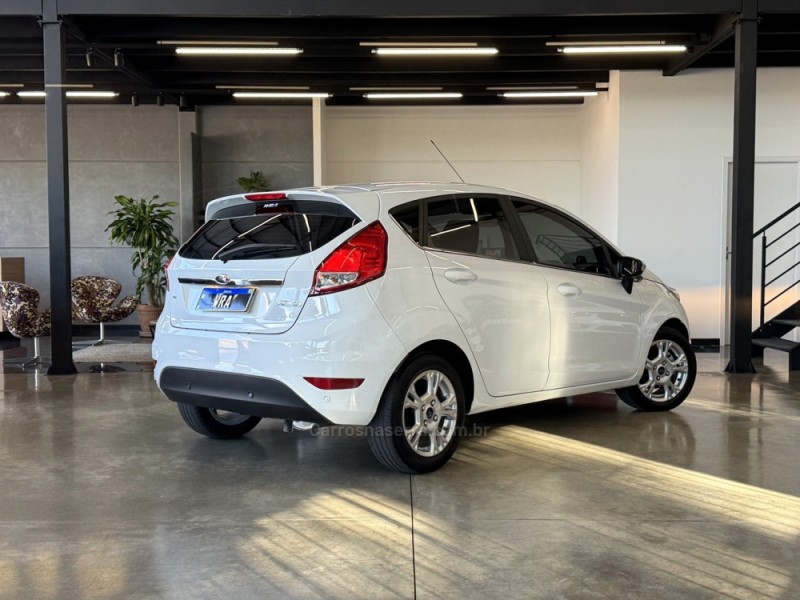 FIESTA 1.6 SE HATCH 16V FLEX 4P MANUAL - 2016 - BENTO GONçALVES