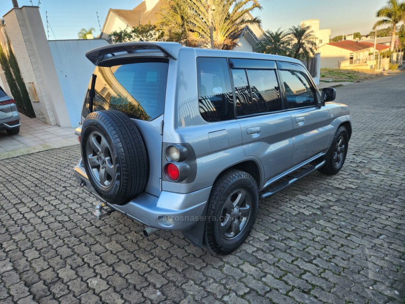PAJERO TR4 2.0 4X4 16V 131CV GASOLINA 4P AUTOMÁTICO - 2007 - MONTENEGRO