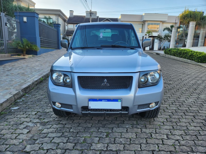PAJERO TR4 2.0 4X4 16V 131CV GASOLINA 4P AUTOMÁTICO - 2007 - MONTENEGRO