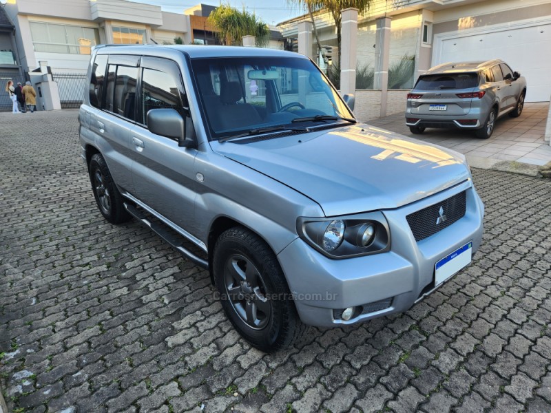 PAJERO TR4 2.0 4X4 16V 131CV GASOLINA 4P AUTOMÁTICO - 2007 - MONTENEGRO