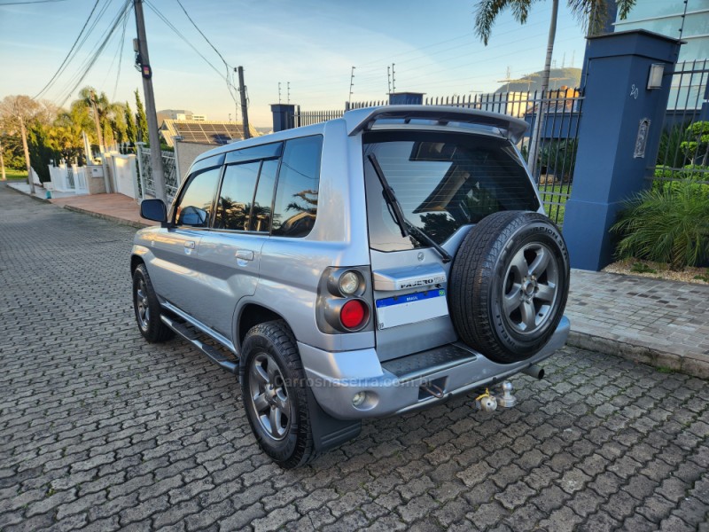 PAJERO TR4 2.0 4X4 16V 131CV GASOLINA 4P AUTOMÁTICO - 2007 - MONTENEGRO