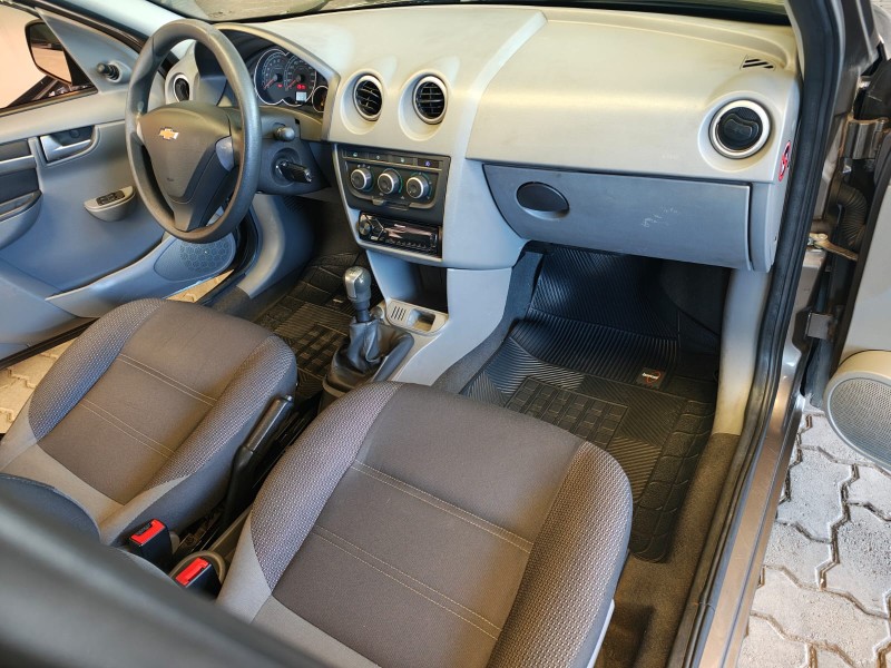 CELTA 1.0 MPFI ADVANTAGE 8V FLEX 4P MANUAL - 2014 - FARROUPILHA