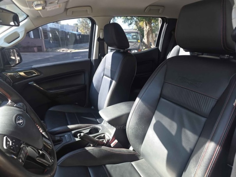 RANGER 3.2 FX4 20V CD 4X4 DIESEL 4P AUTOMÁTICO - 2023 - CAXIAS DO SUL