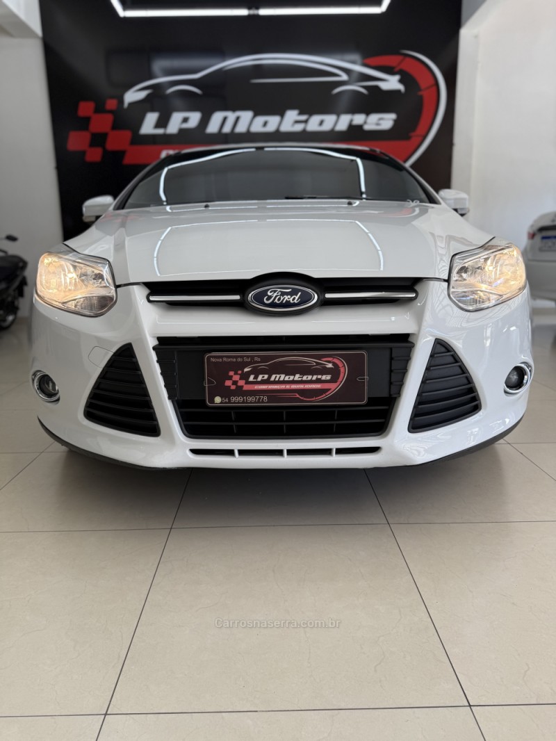FOCUS 2.0 16V FLEX 4P AUTOMÁTICO - 2015 - FARROUPILHA