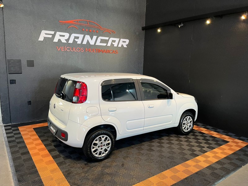 UNO 1.0 EVO VIVACE 8V FLEX 4P MANUAL - 2016 - ANTôNIO PRADO