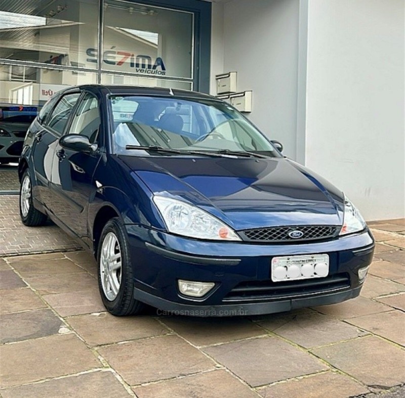 FOCUS 2.0 GLX 16V GASOLINA 4P AUTOMÁTICO