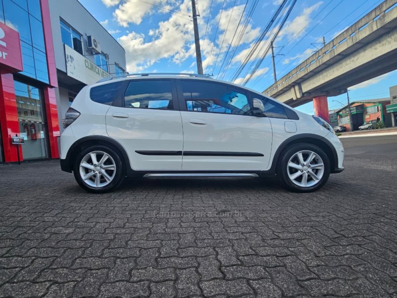 FIT 1.5 TWIST 16V FLEX 4P AUTOMÁTICO - 2014 - NOVO HAMBURGO