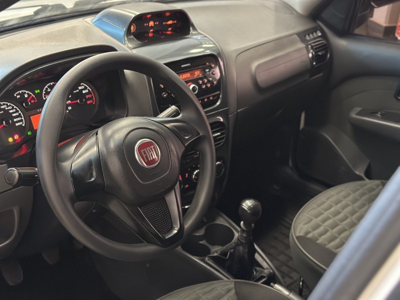 PALIO 1.8 MPI ADVENTURE WEEKEND 8V GASOLINA 4P MANUAL - 2015 - ESTâNCIA VELHA