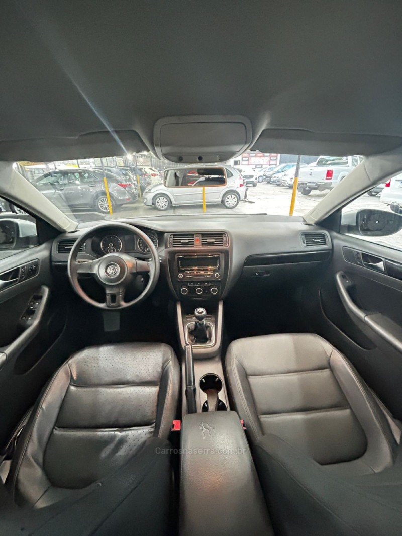 JETTA 2.0 COMFORTLINE FLEX 4P MANUAL - 2012 - PASSO FUNDO