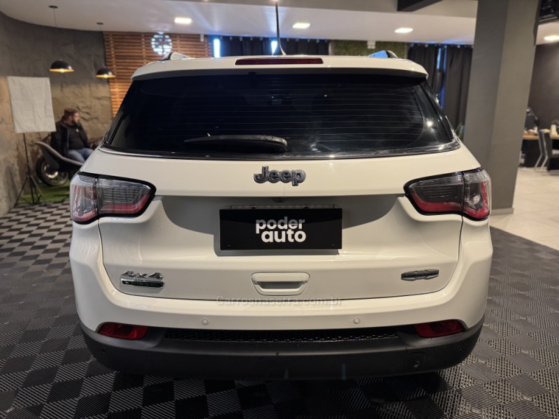 COMPASS 2.0 LONGITUDE TD350 TURBO DIESEL 4X4 4P AUTOMÁTICO - 2018 - FARROUPILHA