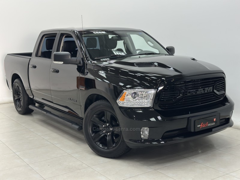 classic 5.7 laramie v8 hemi 4p gasolina automatica 2022 santa cruz do sul