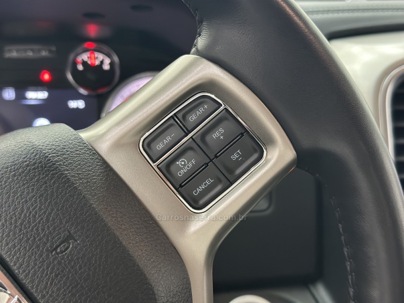 CLASSIC 5.7 LARAMIE V8 HEMI 4P GASOLINA AUTOMÁTICA - 2022 - SANTA CRUZ DO SUL
