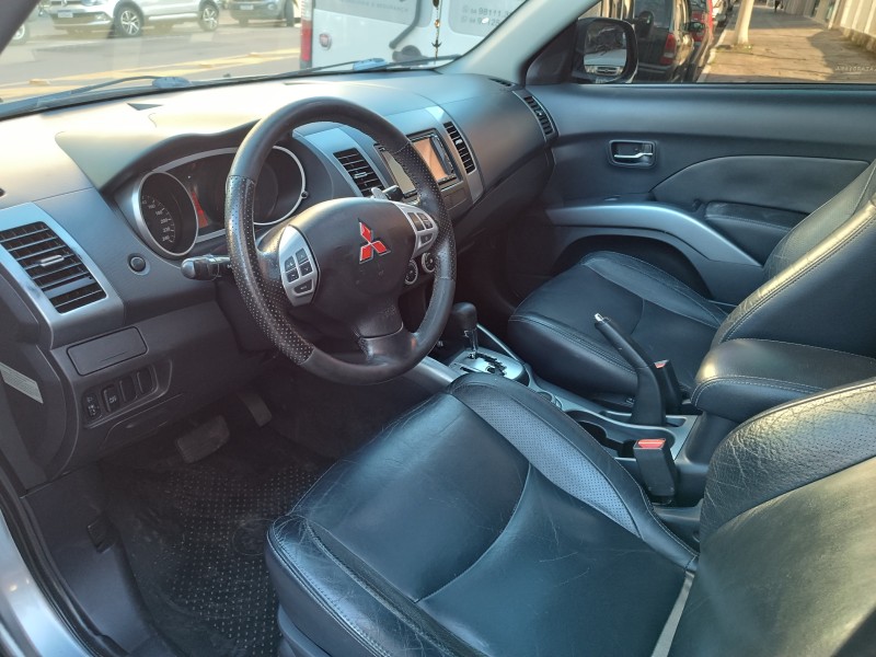 OUTLANDER 3.0 4X4 V6 24V GASOLINA 4P AUTOMÁTICO - 2010 - FLORES DA CUNHA
