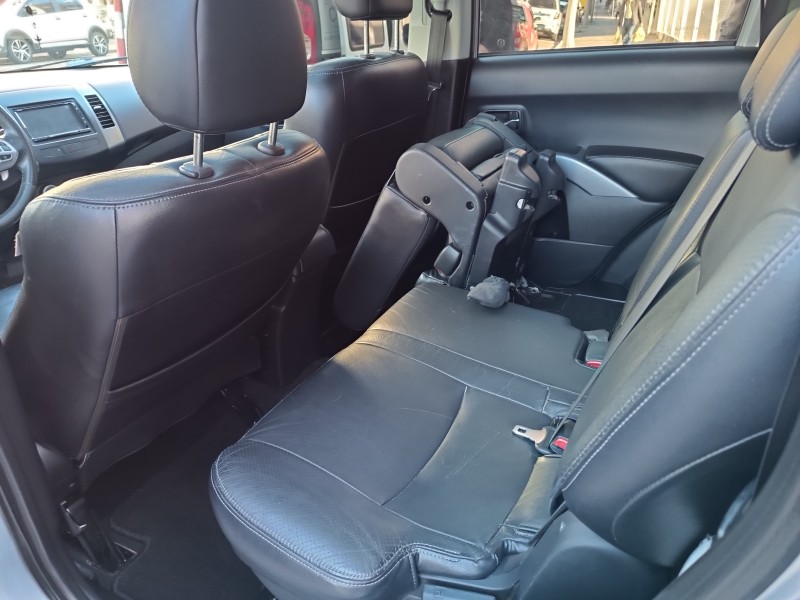 OUTLANDER 3.0 4X4 V6 24V GASOLINA 4P AUTOMÁTICO - 2010 - FLORES DA CUNHA