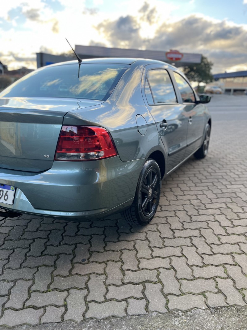 VOYAGE 1.6 MI 8V FLEX 4P MANUAL - 2011 - CAXIAS DO SUL