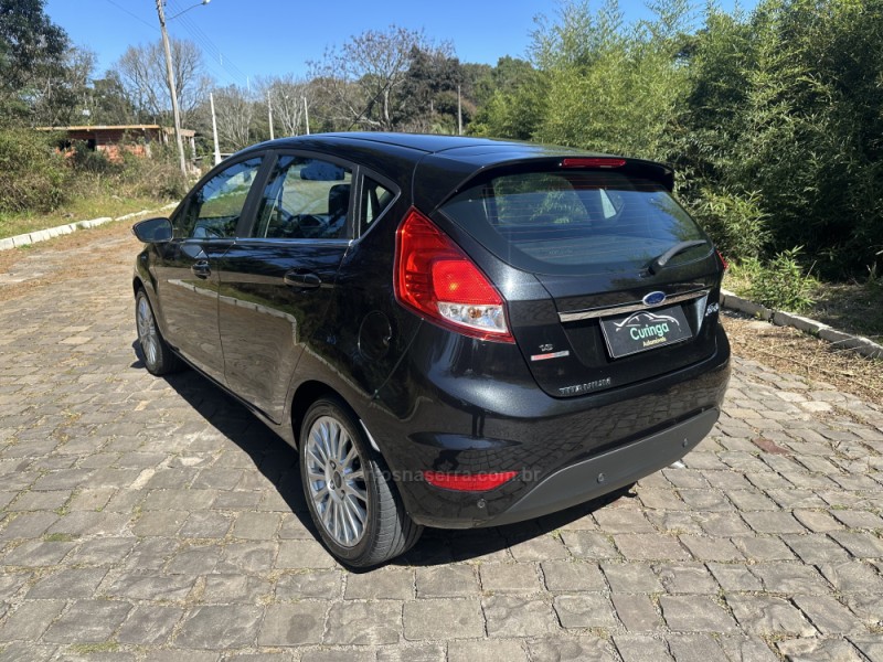 FIESTA 1.6 TITANIUM HATCH 16V FLEX 4P AUTOMÁTICO - 2014 - NOVA PRATA