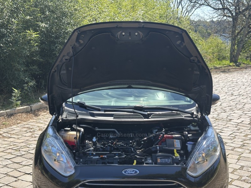 FIESTA 1.6 TITANIUM HATCH 16V FLEX 4P AUTOMÁTICO - 2014 - NOVA PRATA