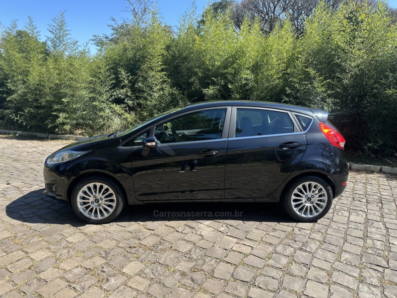 FIESTA 1.6 TITANIUM HATCH 16V FLEX 4P AUTOMÁTICO - 2014 - NOVA PRATA
