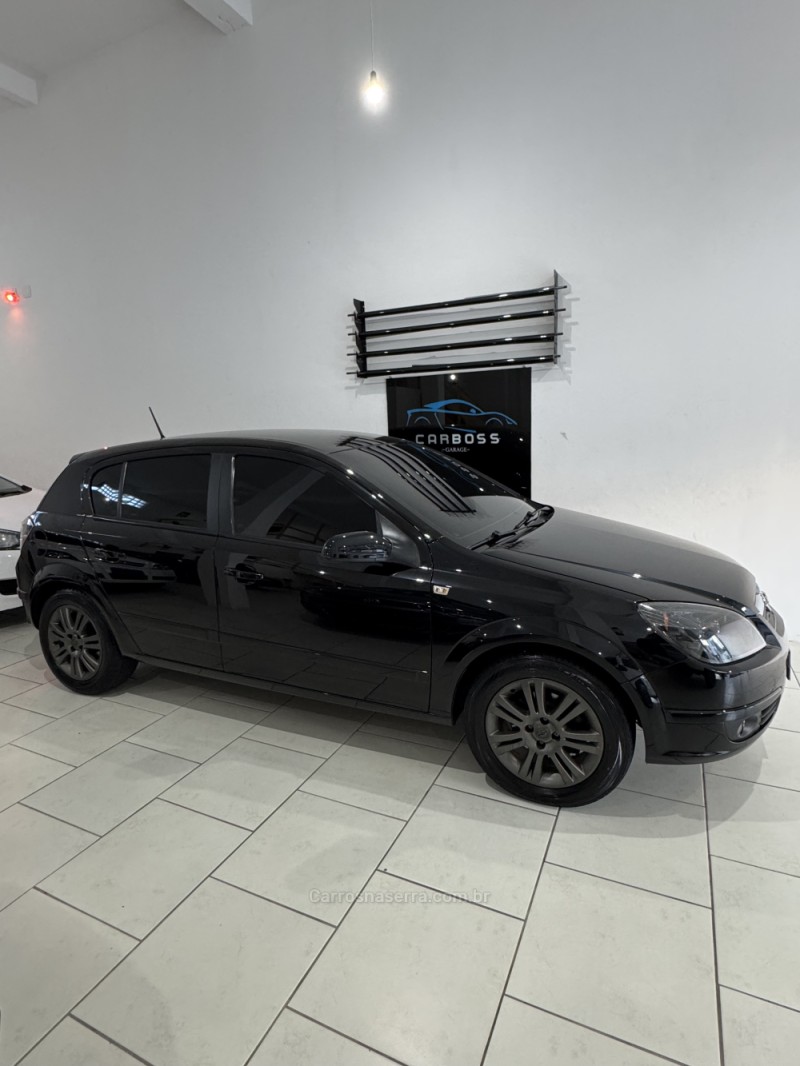 VECTRA 2.0 MPFI GT HATCH 8V FLEX 4P MANUAL - 2008 - CAXIAS DO SUL